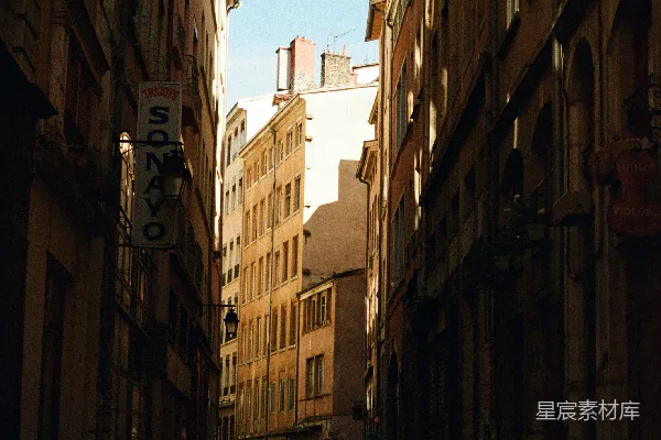 高清摄影 阳光下的法国小巷