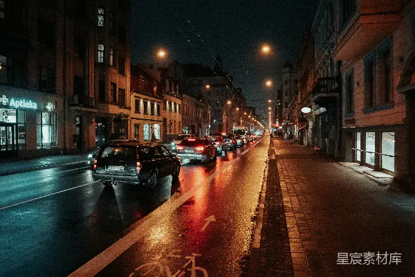 高清摄影 夜晚城市的自行车道
