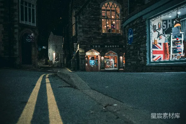 高清摄影 夜幕下的英式小镇