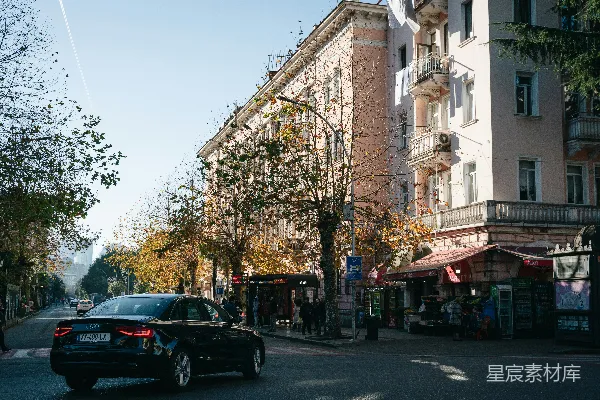 高清摄影 秋日阳光下的城市街景