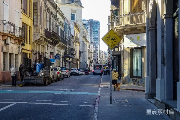 高清摄影 晨光中的城市街景
