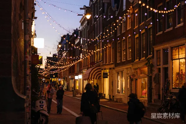 高清摄影 城市夜景中的宁静巷弄