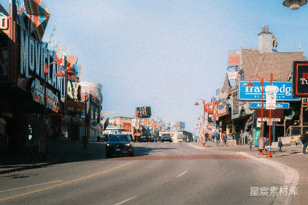 高清摄影 白天的娱乐街景