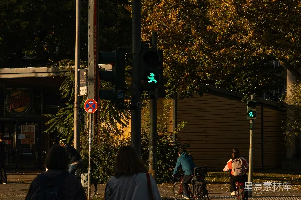 高清摄影 夕阳下的城市街景
