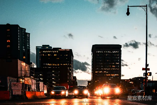 高清摄影 夕阳下的城市街道
