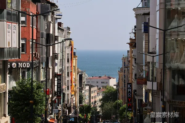高清摄影 海岸边的繁忙街道