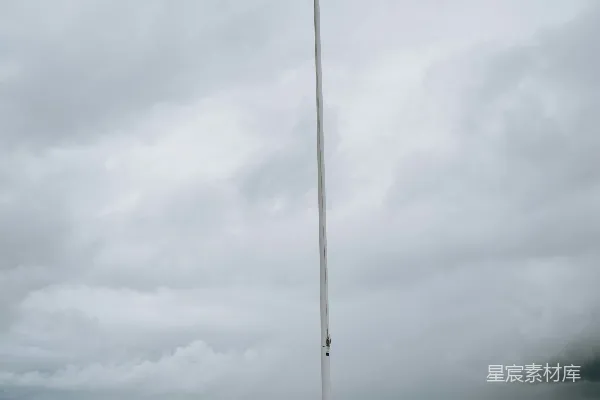 高清摄影 瑞典国旗在海边飘扬