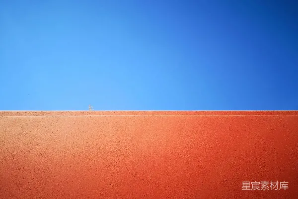 高清摄影 天空与墙面的简单构图