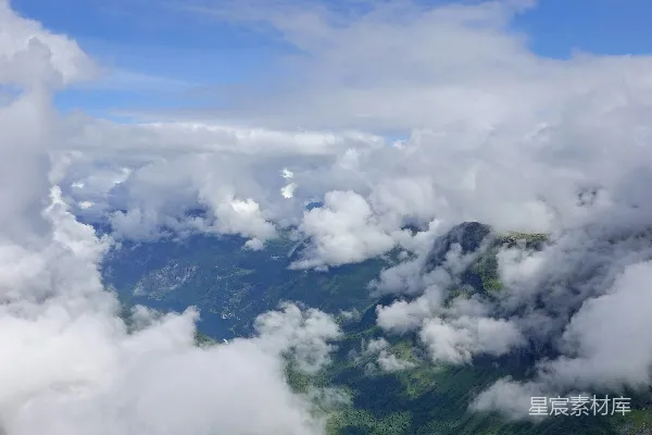 高清摄影 云海之上，壮丽山景