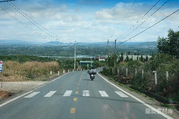 高清摄影 乡村公路的骑行风景