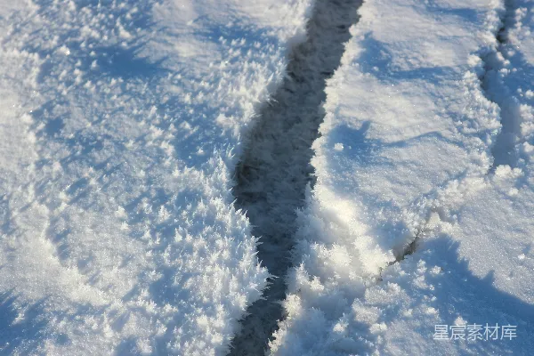 高清摄影 冬日雪地的冰晶纹理