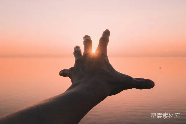 高清摄影 手触夕阳