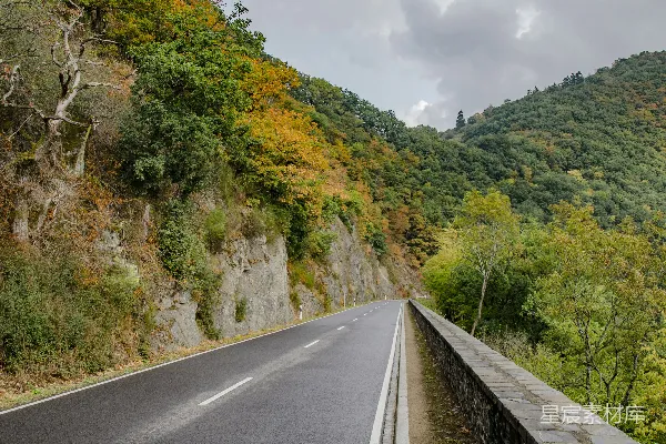高清摄影 蜿蜒山路