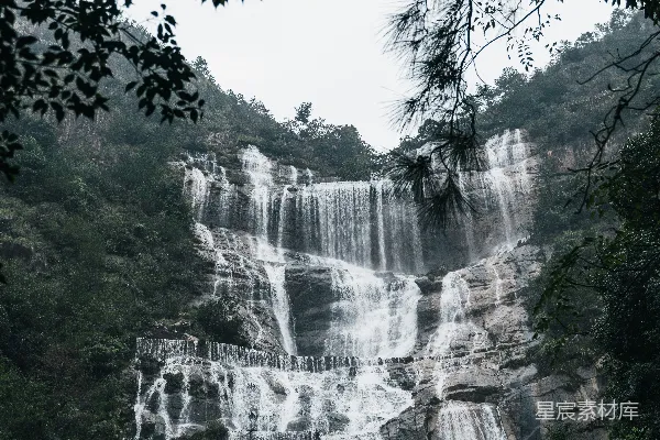 高清摄影 山间瀑布