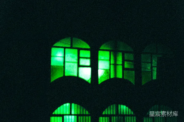 高清摄影 夜晚绿光建筑剪影