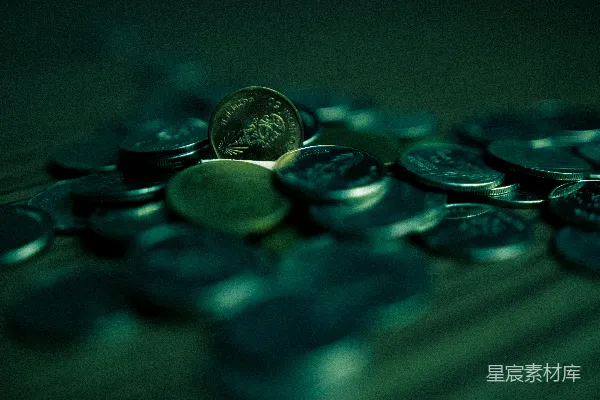 高清摄影 暗色系硬币堆