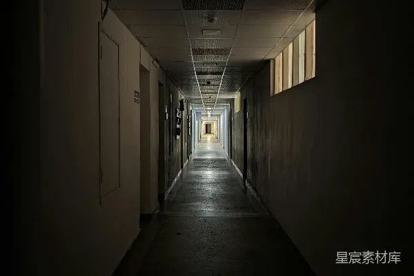 高清摄影 昏暗走廊