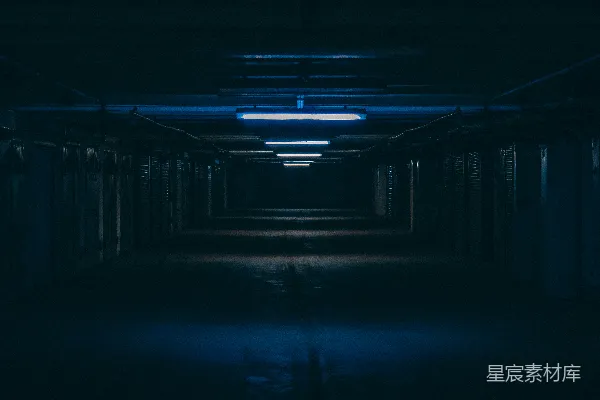 高清摄影 昏暗的地下车库