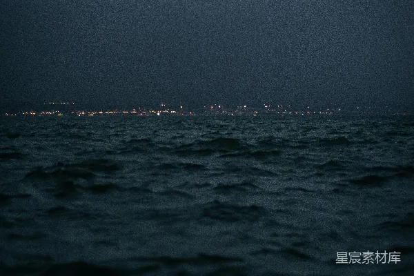 高清摄影 夜幕下的海平线