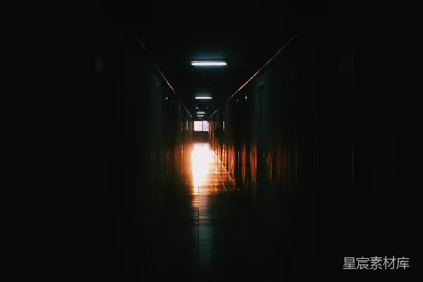 高清摄影 黑暗中的光
