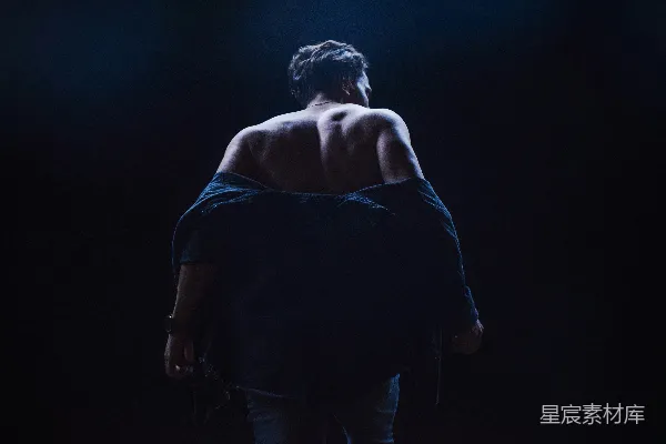 高清摄影 背影中的男人