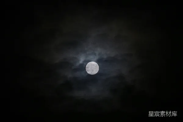高清摄影 月夜云影