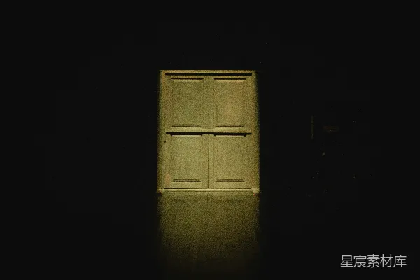 高清摄影 黑暗中的门
