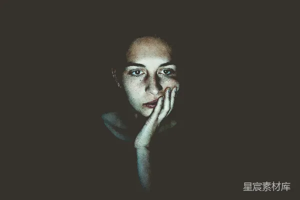 高清摄影 沉思的女性肖像