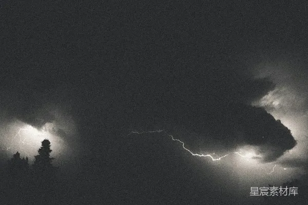 高清摄影 雷电交加的夜空