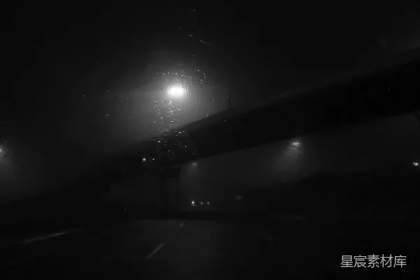 高清摄影 幽暗的地下隧道