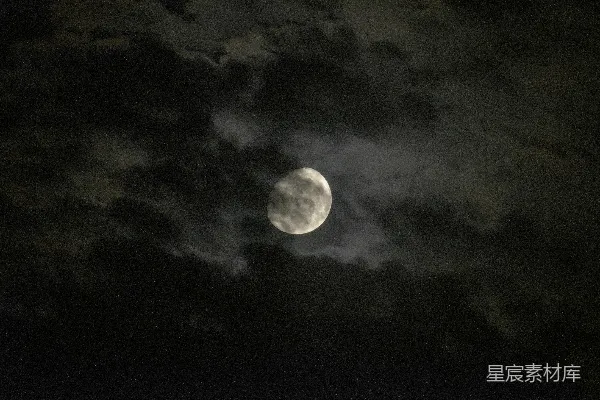 高清摄影 月夜云影