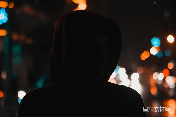 高清摄影 夜色中的背影