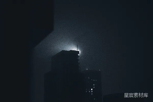 高清摄影 雾中的建筑剪影