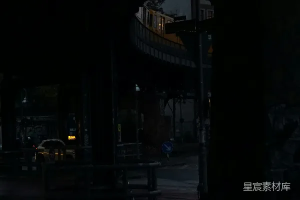 高清摄影 昏暗的城市街头