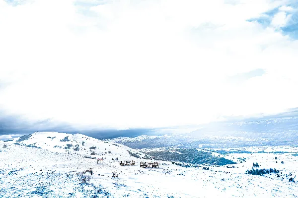 高清摄影 冬日雪景中的宁静与壮丽