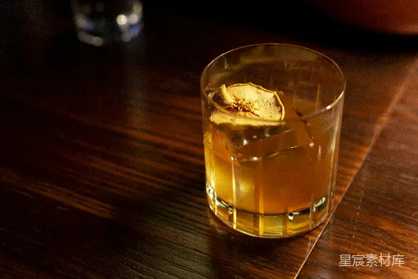 高清摄影 温暖的秋日酒饮