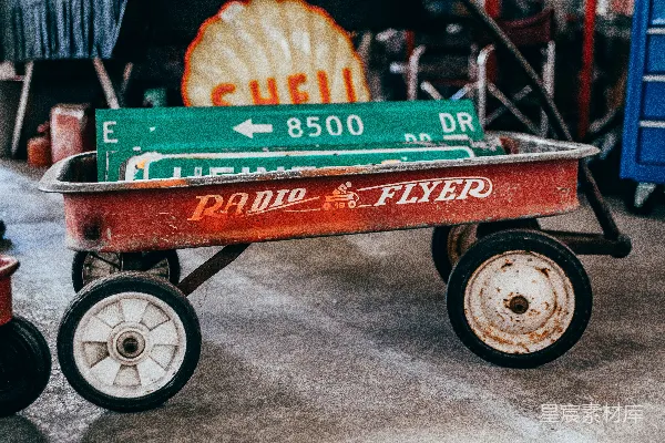 高清摄影 复古风格的Radio Flyer玩具车