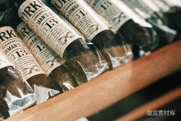高清摄影 酒瓶收藏展示