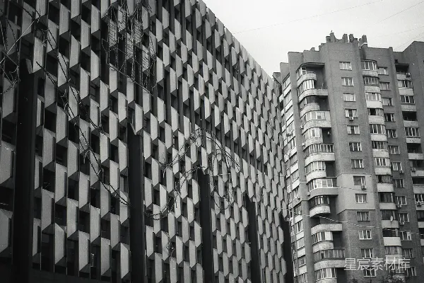 高清摄影 对比建筑的黑白街景