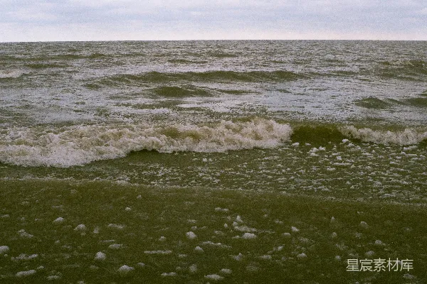 高清摄影 海浪拍打岩石