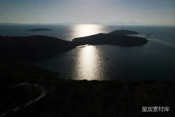 高清摄影 夕阳下的宁静海湾