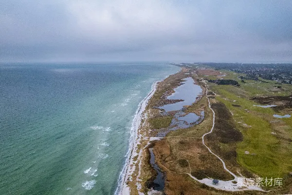 高清摄影 海岸线上的湿地与路径