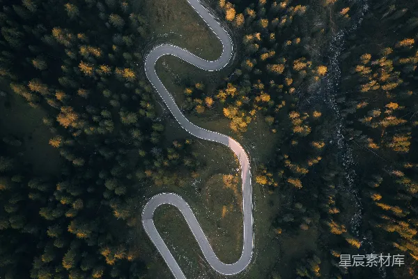 高清摄影 蜿蜒山路的空中视角