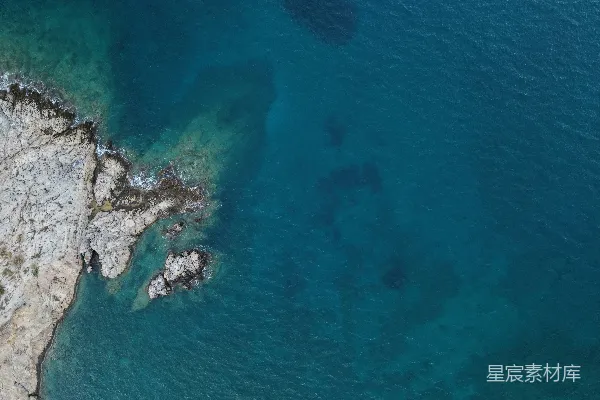 高清摄影 俯瞰岩石海岸线