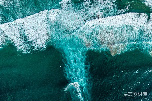 高清摄影 俯瞰海滩与海浪