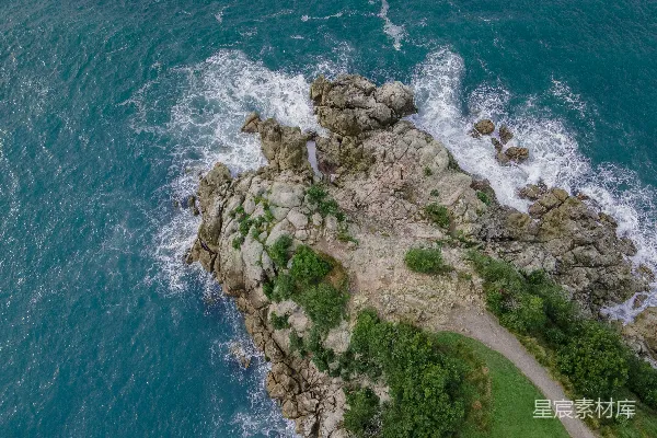 高清摄影 海岸岩石俯视图