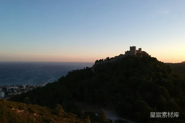 高清摄影 夕阳下的海滨城堡