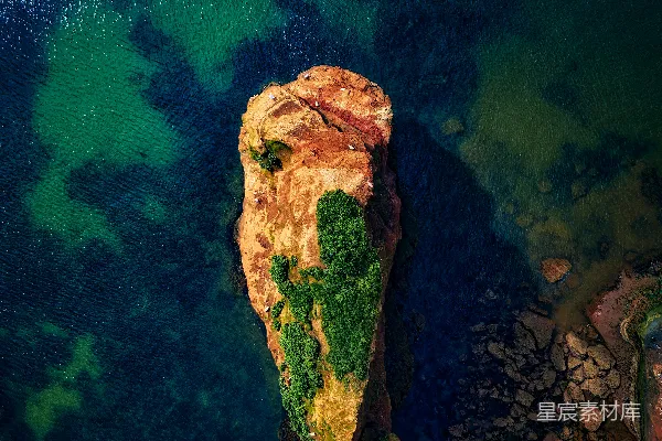 高清摄影 海中绿岛