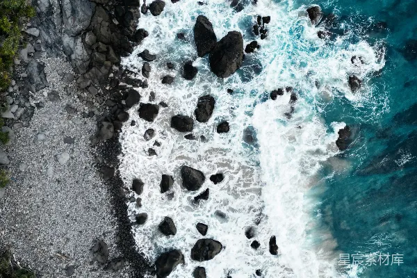 高清摄影 海浪与岩石的交响曲
