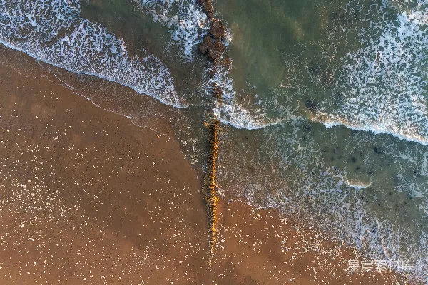 高清摄影 海浪与沙滩的交界